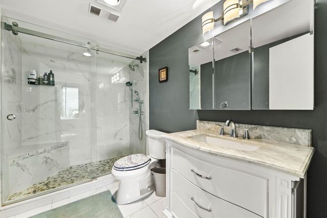 5951 Wellesley Park Drive Apt 702, Boca Raton, FL 33433