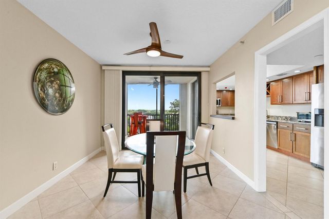 5951 Wellesley Park Drive Apt 702, Boca Raton, FL 33433