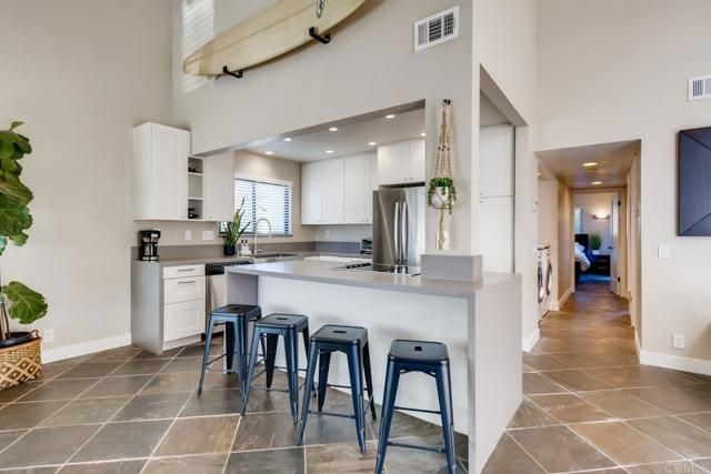 536 Via De La Valle A, Solana Beach, CA 92075