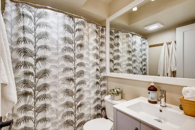 536 Via De La Valle A, Solana Beach, CA 92075