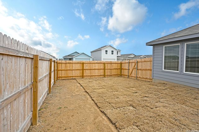 1502 Tiptop, New Braunfels, TX 78130