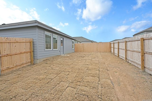 1502 Tiptop, New Braunfels, TX 78130