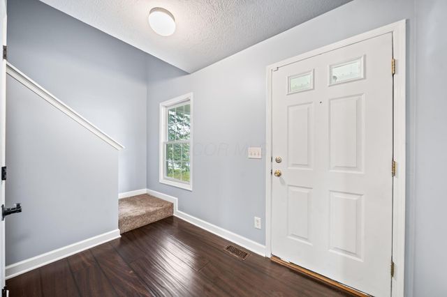 36 Gala Avenue, Etna, OH 43062