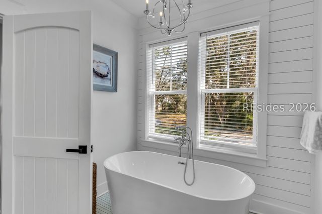 26 Pilot Point Rd, Ridgeland, SC 29936