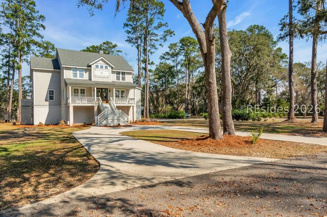 26 Pilot Point Rd, Ridgeland, SC 29936