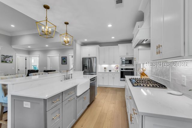 26 Pilot Point Rd, Ridgeland, SC 29936