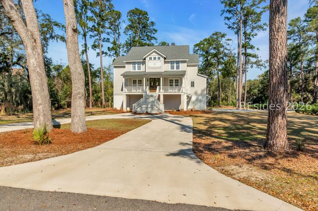 26 Pilot Point Rd, Ridgeland, SC 29936