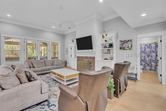 26 Pilot Point Rd, Ridgeland, SC 29936