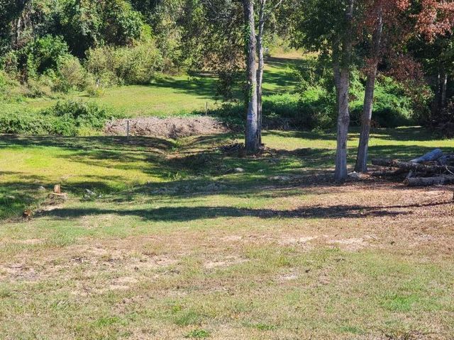 13214 Maple Drive, Dayton, TX 77535