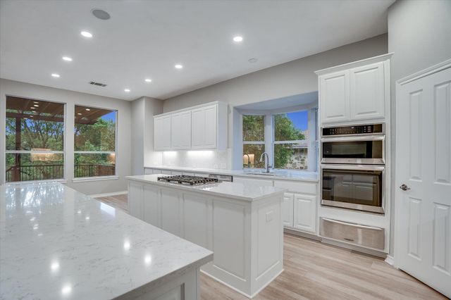 1400 Tom Sawyer RD, Dripping Springs, TX 78620