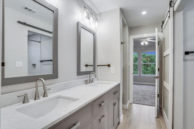 1400 Tom Sawyer RD, Dripping Springs, TX 78620
