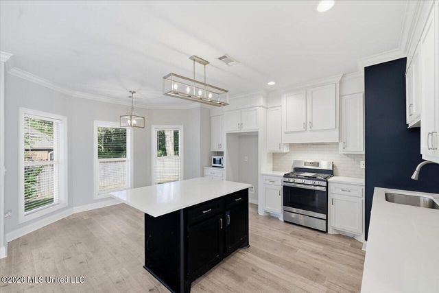 580 Hickory Place, Brandon, MS 39047