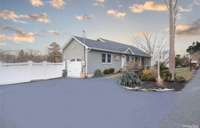 15 Crane Neck Drive, Sound Beach, NY 11789