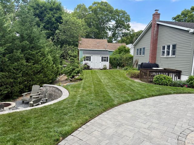 15 Crane Neck Drive, Sound Beach, NY 11789