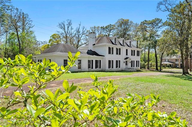 5801 S Fairfax Road, Mobile, AL 36608