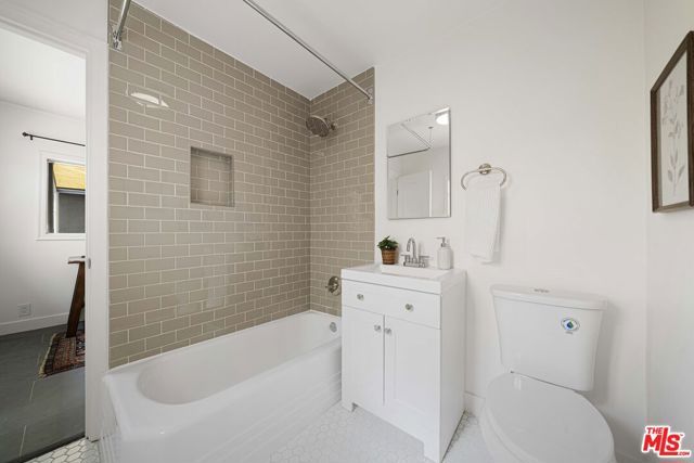 1911 Griffin Avenue, Los Angeles, CA 90031