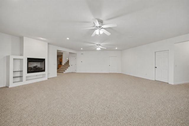 3380 S Scenic Slope Rd, Salina, KS 67401