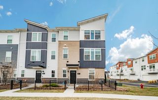 871 Finley Drive, Aurora, IL 60504