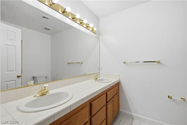 5449 Geneive Lane 102, Las Vegas, NV 89108