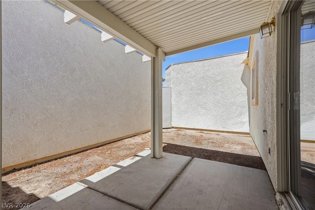 5449 Geneive Lane 102, Las Vegas, NV 89108
