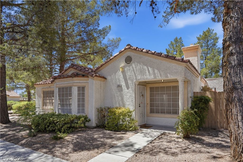 5449 Geneive Lane 102, Las Vegas, NV 89108