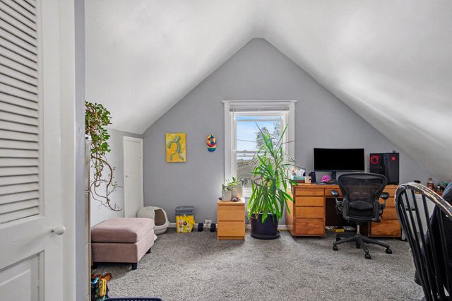 606 Fairview Avenue NE, Grand Rapids, MI 49503