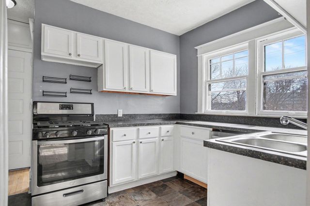 606 Fairview Avenue NE, Grand Rapids, MI 49503