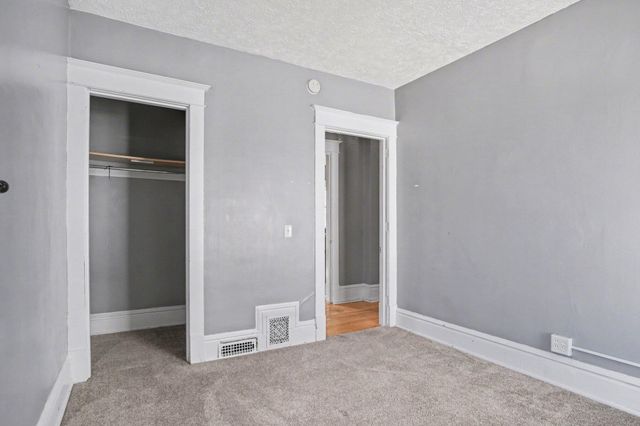 606 Fairview Avenue NE, Grand Rapids, MI 49503