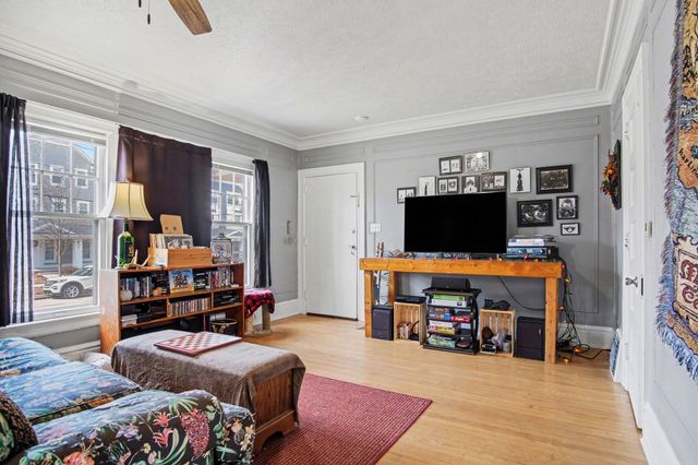 606 Fairview Avenue NE, Grand Rapids, MI 49503
