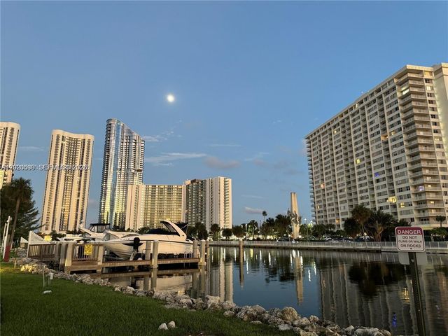400 Kings Point Dr 811, Sunny Isles Beach, FL 33160