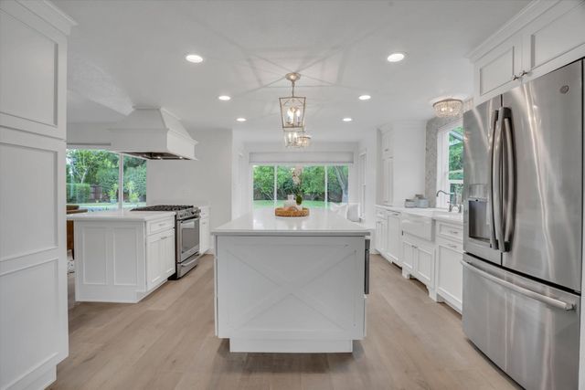 455 Loma Verde Dr, Tracy, CA 95376