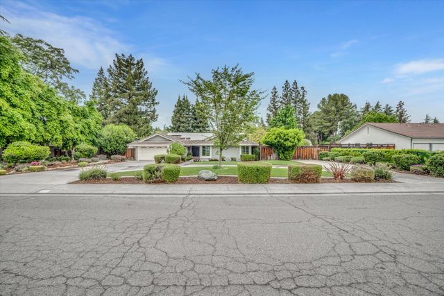 455 Loma Verde Dr, Tracy, CA 95376