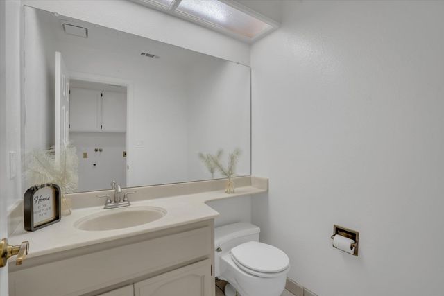 455 Loma Verde Dr, Tracy, CA 95376