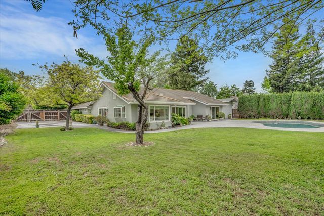 455 Loma Verde Dr, Tracy, CA 95376