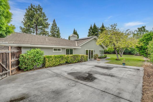 455 Loma Verde Dr, Tracy, CA 95376