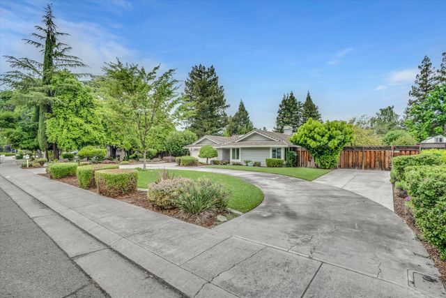 455 Loma Verde Dr, Tracy, CA 95376