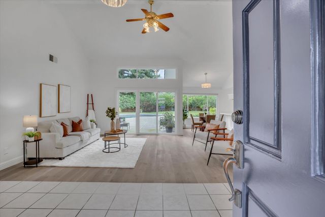 455 Loma Verde Dr, Tracy, CA 95376