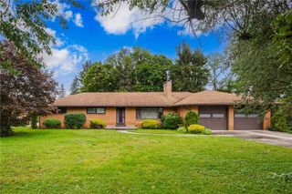 1408 Dwight Drive, Richland School District, PA 15904