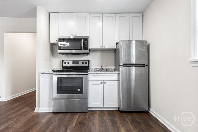 1007 Maupas Avenue, Savannah, GA 31401