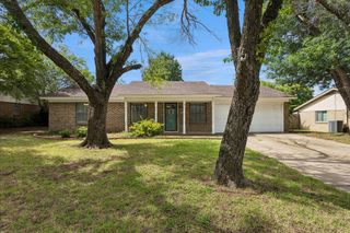936 Springdale Road, Bedford, TX 76021