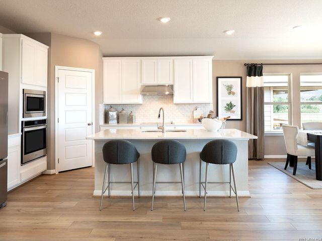 1517 CORINTH CRST, San Antonio, TX 78245
