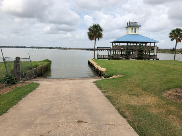 103 Page Lane, Houston, TX 77336