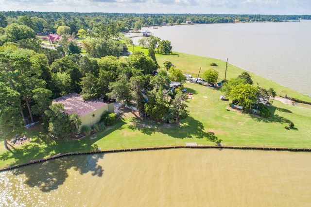 103 Page Lane, Houston, TX 77336