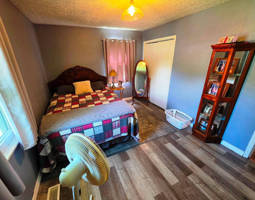 Image 21 of property listing at 346 Woodland Drive, Salem, IL 62881