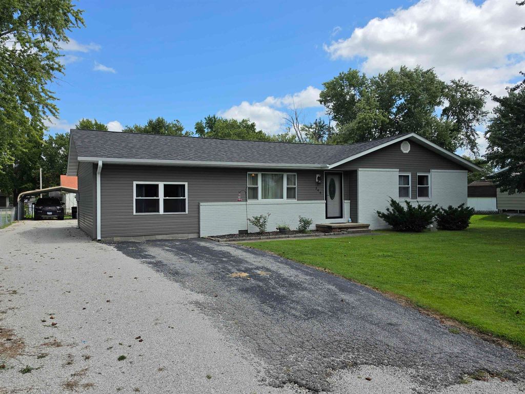 Image 30 of property listing at 346 Woodland Drive, Salem, IL 62881