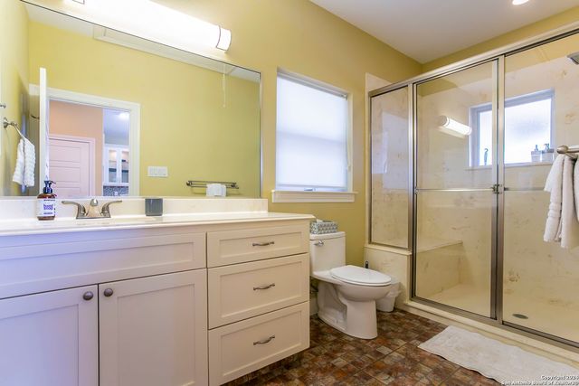 1024 SUMMIT BLF, Canyon Lake, TX 78133