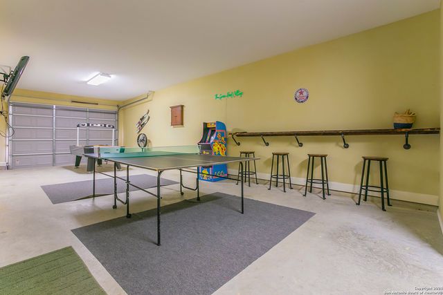 1024 SUMMIT BLF, Canyon Lake, TX 78133