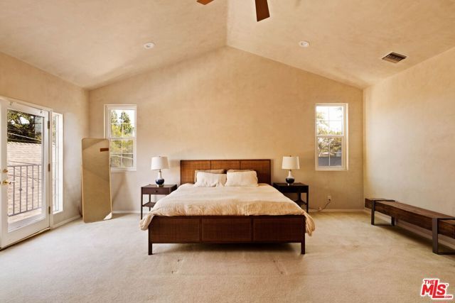5150 Bellaire Avenue, Valley Village, CA 91607