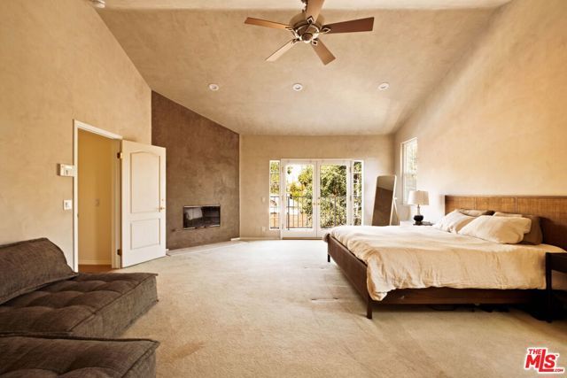 5150 Bellaire Avenue, Valley Village, CA 91607