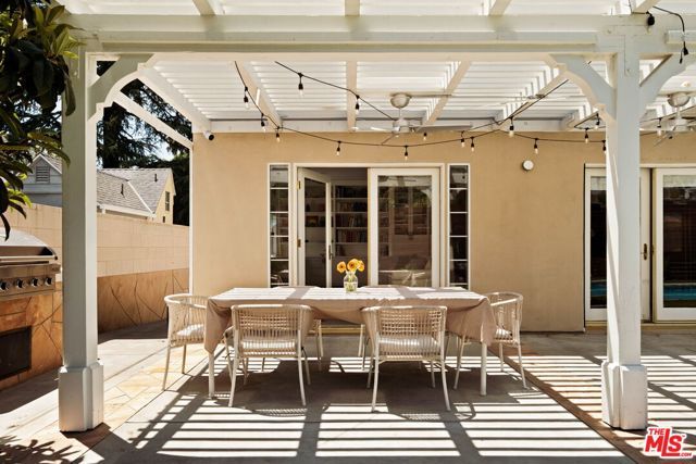 5150 Bellaire Avenue, Valley Village, CA 91607